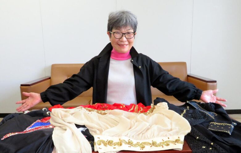 鍵山優真選手の祖母・平川佐治子さんの画像