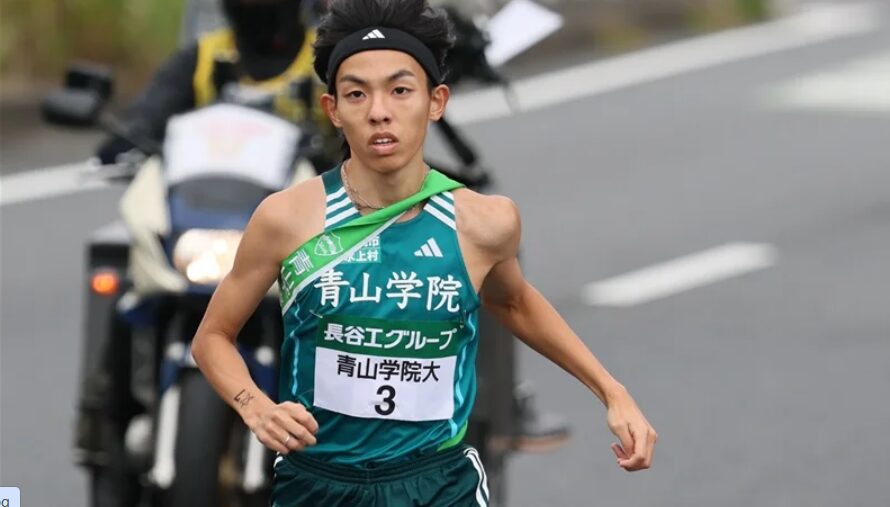 黒田朝日が指輪をつけて走る画像