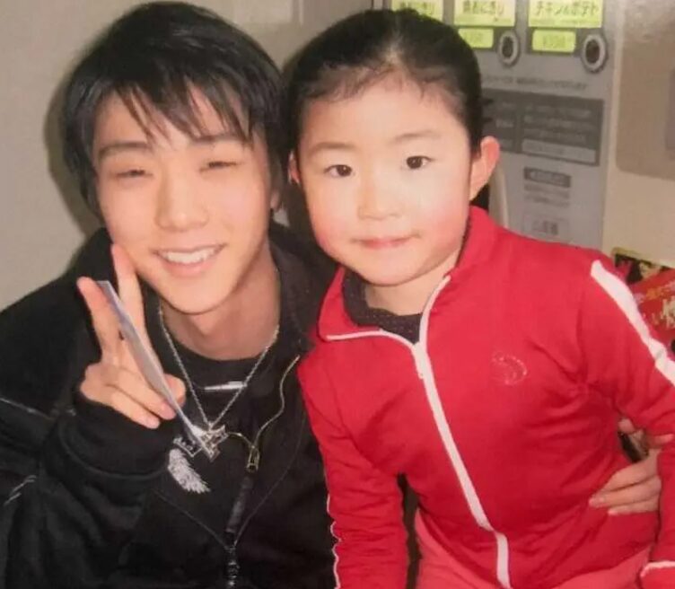 千葉百音選手の子供の頃の画像。羽生結弦さんと一緒に映った写真画像。